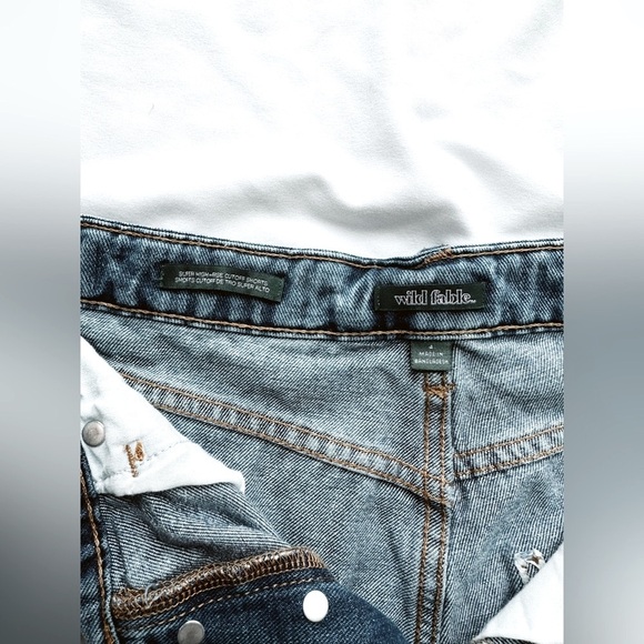 Wild Fable Super High-Rise Cutoff Denim Shorts - Size 4 - Picture 3 of 5